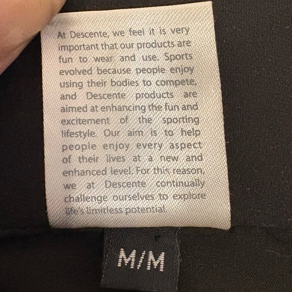 Descente Team Alberta Quilted Jacket Women’s M Black Ski Athletic Insulated - Picture 11 of 11